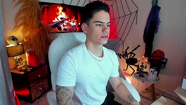 Snapshot of Matias_Murrier chatting on 10/22/25, 11:42 Matias Murrier online show from 10/22/25, 11:42