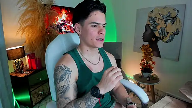 Snapshot of Matias_Murrier chatting on 12/15/25, 01:00 Matias Murrier online show from 12/15/25, 01:00