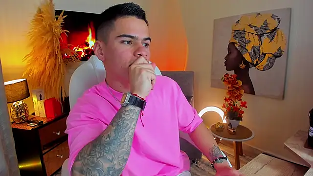 Snapshot of Matias_Murrier chatting on 03/18/25, 03:01 Matias Murrier online show from 03/18/25, 03:01