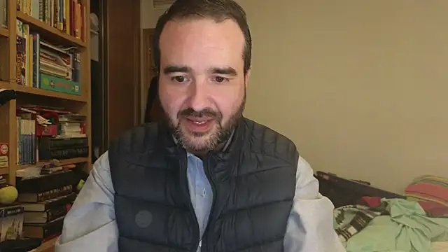 curiosillo83 online show from 01/19/26, 04:33