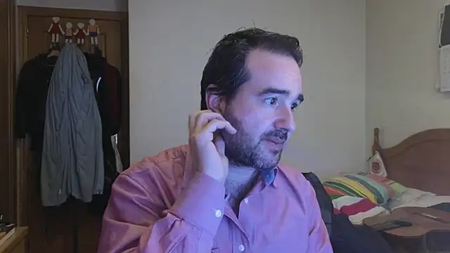 curiosillo83 online show from 03/25/26, 03:33