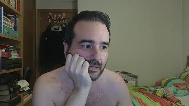 curiosillo83 online show from 05/31/26, 06:09