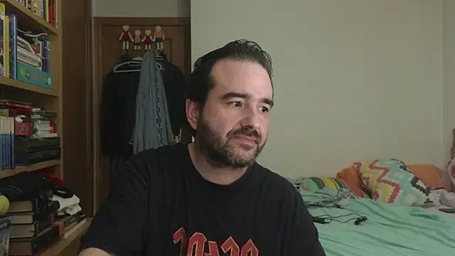 curiosillo83 online show from 06/30/26, 07:58