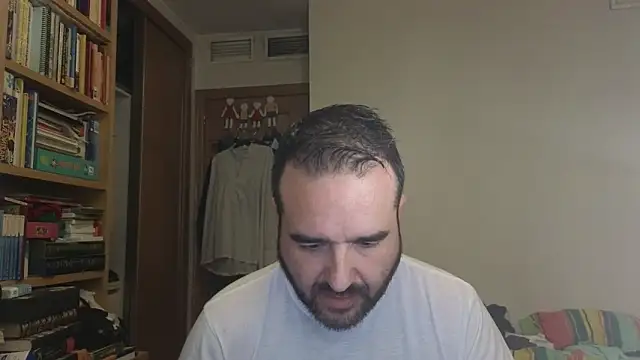 curiosillo83 online show from 10/11/25, 04:08