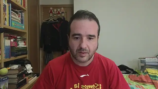 Snapshot of curiosillo83 chatting on 05/19/26, 01:56 curiosillo83 online show from 05/19/26, 01:56