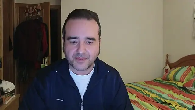 Snapshot of curiosillo83 chatting on 04/26/26, 02:58 curiosillo83 online show from 04/26/26, 02:58