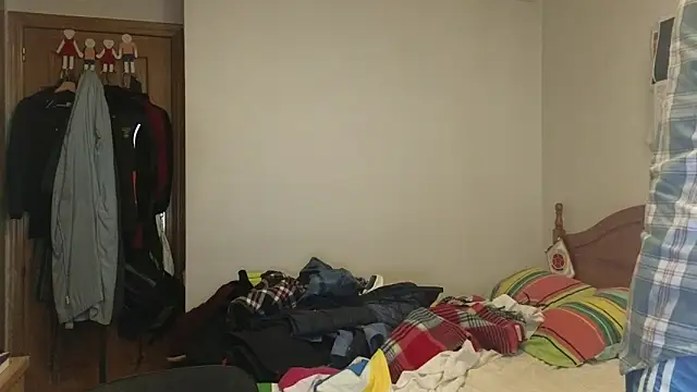 curiosillo83 online show from 03/24/26, 03:01