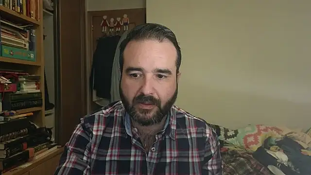 curiosillo83 online show from 11/12/25, 03:38