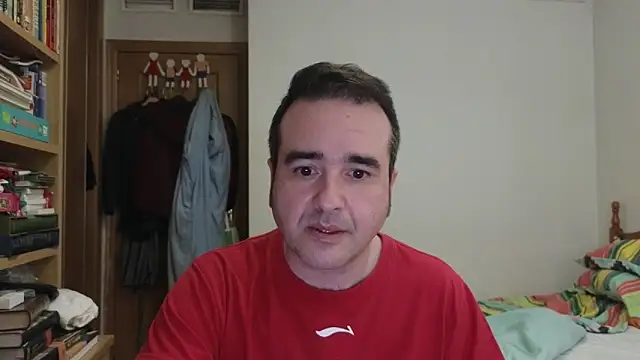 Snapshot of curiosillo83 chatting on 04/27/26, 03:04 curiosillo83 online show from 04/27/26, 03:04