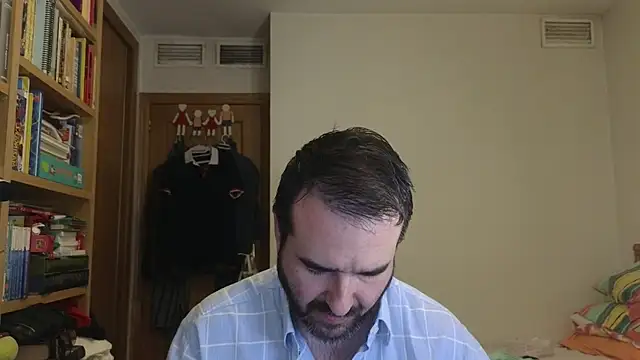 curiosillo83 online show from 06/11/26, 10:56