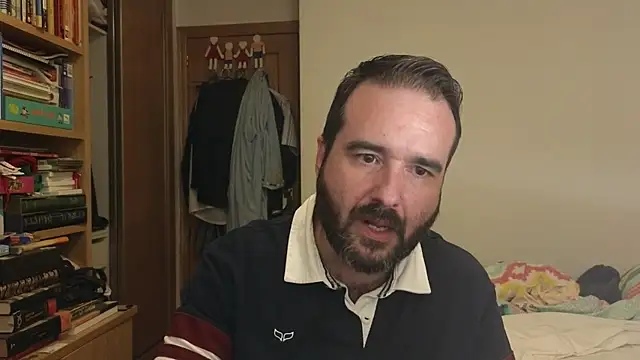 curiosillo83 online show from 11/10/25, 04:45