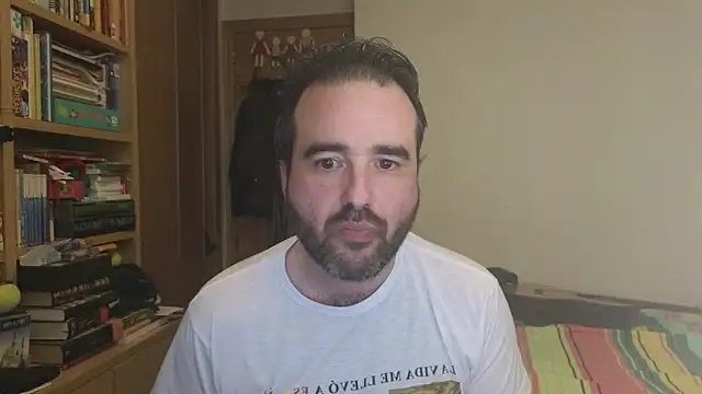 curiosillo83 online show from 12/15/25, 03:18