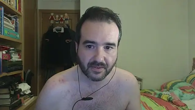 Snapshot of curiosillo83 chatting on 05/31/26, 02:56 curiosillo83 online show from 05/31/26, 02:56