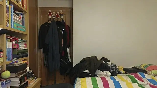 curiosillo83 online show from 03/21/26, 07:42