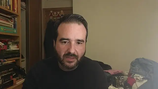 curiosillo83 online show from 11/28/25, 03:01