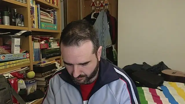 curiosillo83 online show from 04/08/26, 09:11