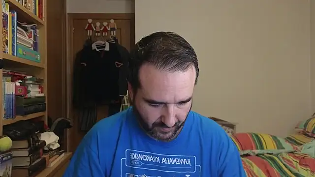 curiosillo83 online show from 06/06/26, 11:04