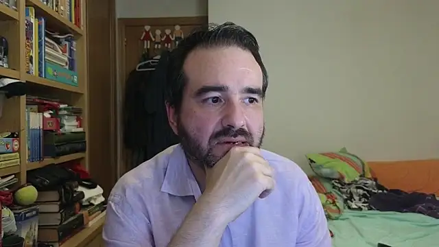 curiosillo83 online show from 07/03/26, 03:40