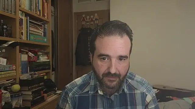 curiosillo83 online show from 12/15/25, 12:16