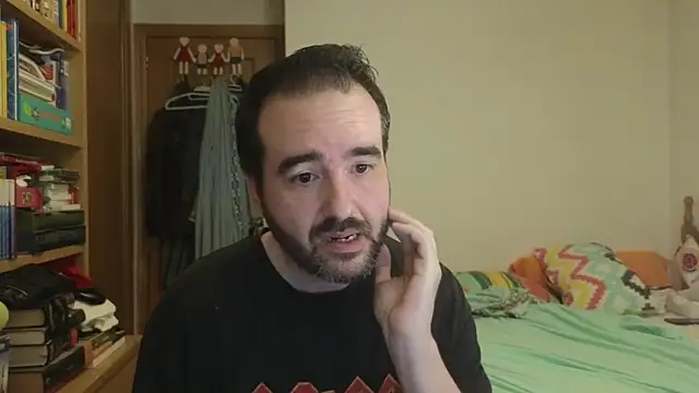 curiosillo83 online show from 06/30/26, 07:52