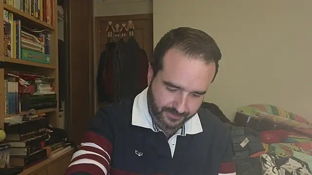 curiosillo83 online show from 02/11/26, 03:12