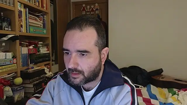 curiosillo83 online show from 04/05/26, 12:45