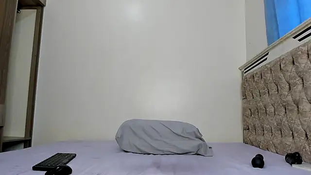 sexy ariah online show from 10/15/25, 04:33