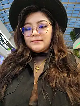 Sakura 0505 online show from 02/26/25, 11:30