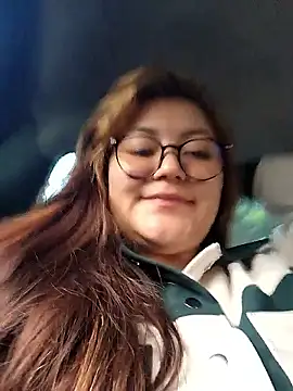 Sakura 0505 online show from 09/15/25, 10:21