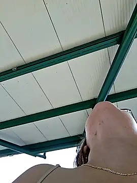 Sakura 0505 online show from 10/19/25, 08:33