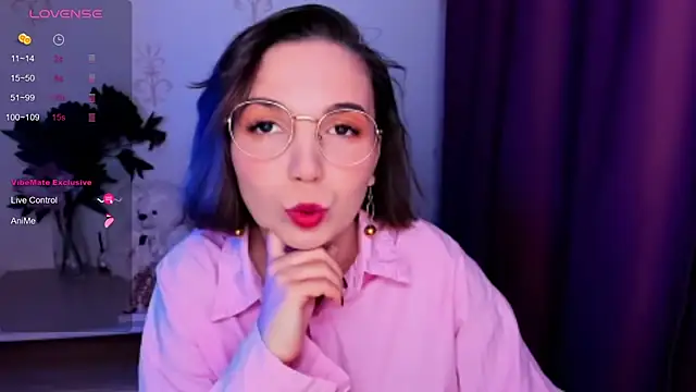 KindHazelHere  online show from 11/07/25, 08:08