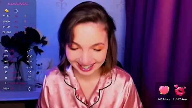 KindHazelHere  online show from 01/06/26, 10:25