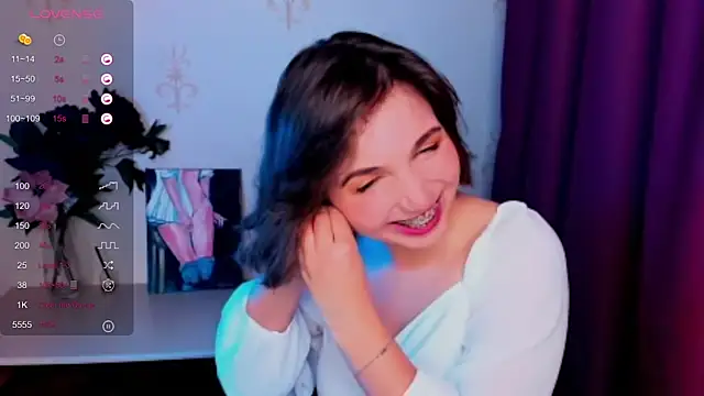 KindHazelHere  online show from 10/21/25, 08:25