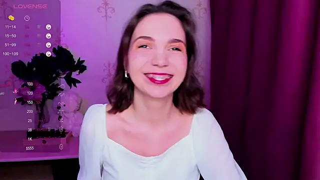 KindHazelHere  online show from 03/11/26, 10:26