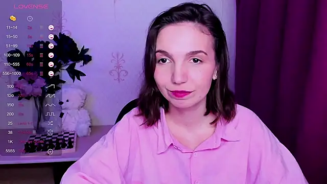 KindHazelHere  online show from 03/27/26, 08:26