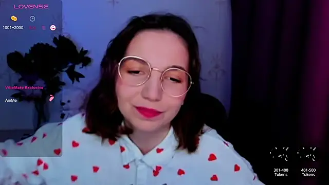 KindHazelHere  online show from 04/19/26, 06:10
