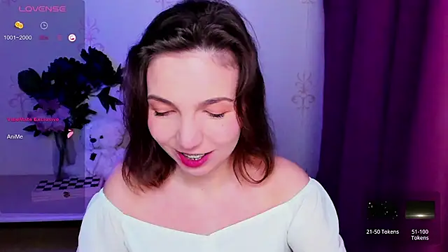 KindHazelHere  online show from 04/11/26, 11:19