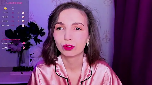 KindHazelHere  online show from 03/04/26, 07:10