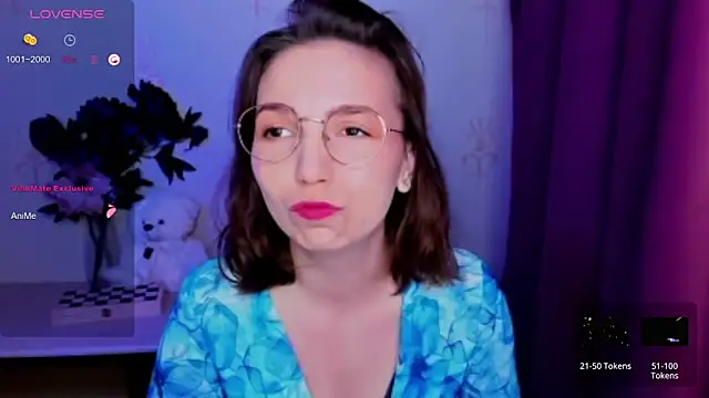 KindHazelHere  online show from 04/18/26, 06:10