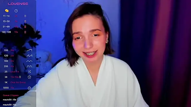 KindHazelHere  online show from 12/14/25, 06:35