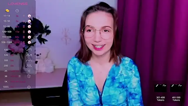 KindHazelHere  online show from 05/18/26, 06:23