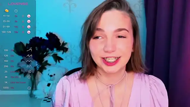 KindHazelHere  online show from 01/18/26, 06:33