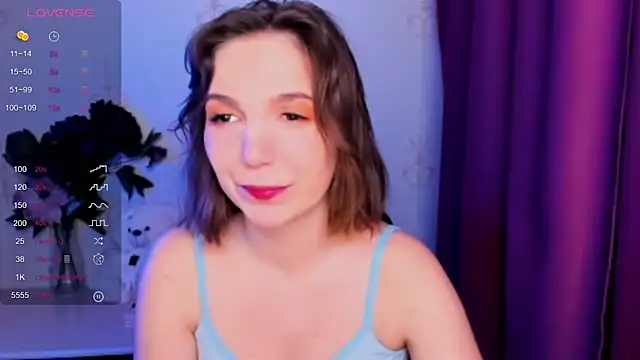 KindHazelHere  online show from 01/11/26, 11:22