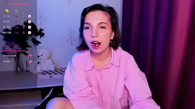 KindHazelHere  online show from 11/14/25, 08:18