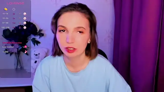 KindHazelHere  online show from 01/13/26, 12:04