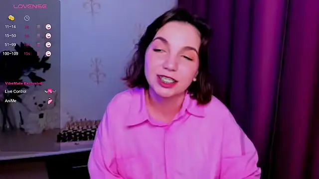 KindHazelHere  online show from 11/30/25, 02:12