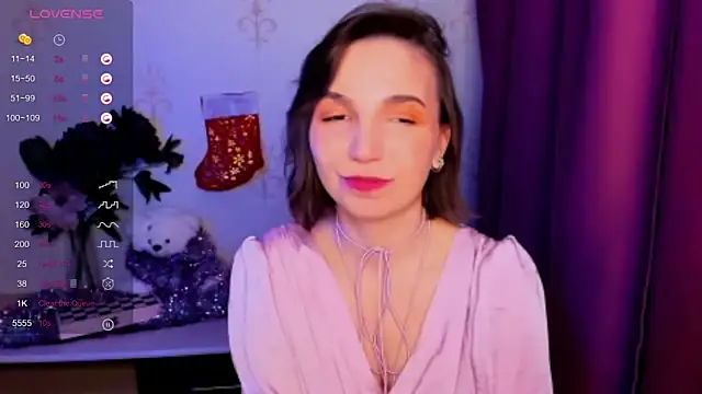 KindHazelHere  online show from 12/19/25, 04:31