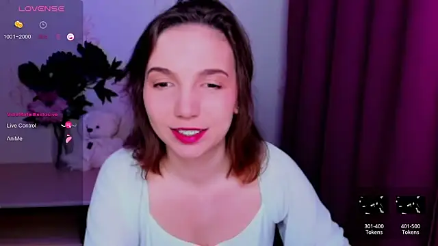 KindHazelHere  online show from 05/07/26, 10:46
