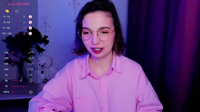 KindHazelHere  online show from 11/21/25, 07:35