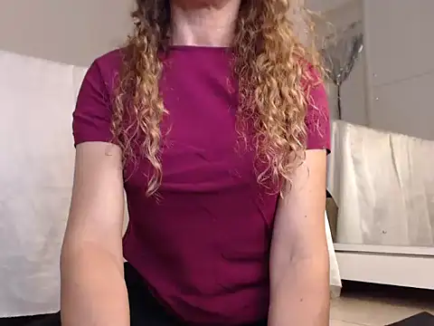 marilryn online show from 09/12/25, 02:44